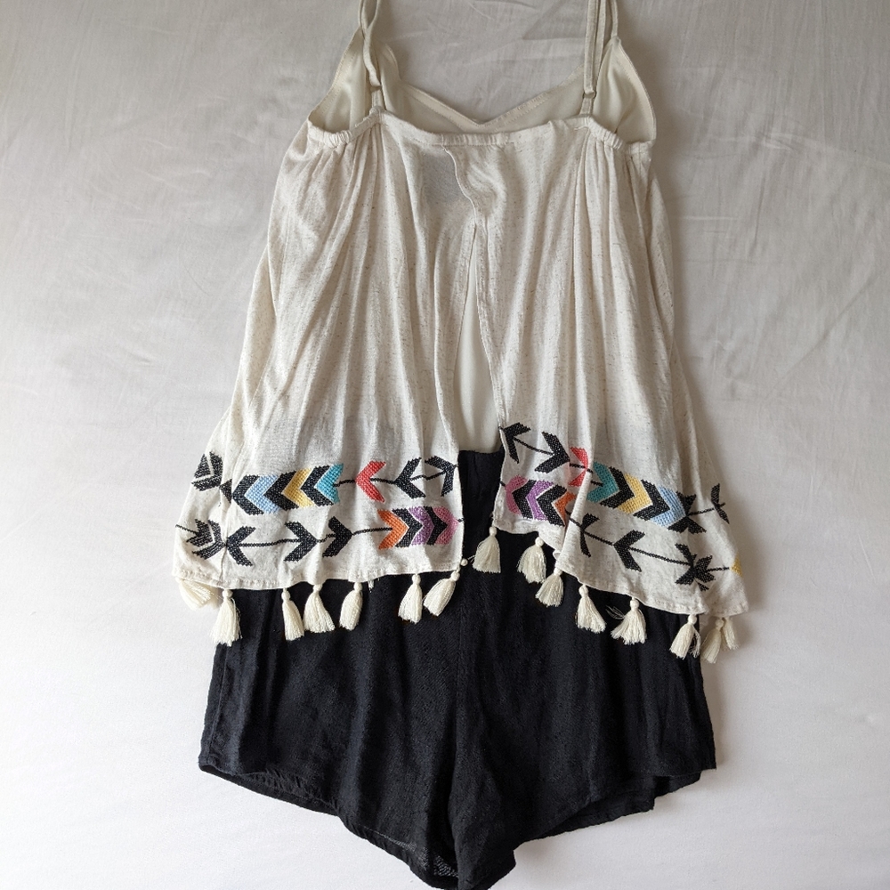 Judith March Linen Blend Spaghetti Strap Romper Tassel Hemline Small - Picture 6 of 11